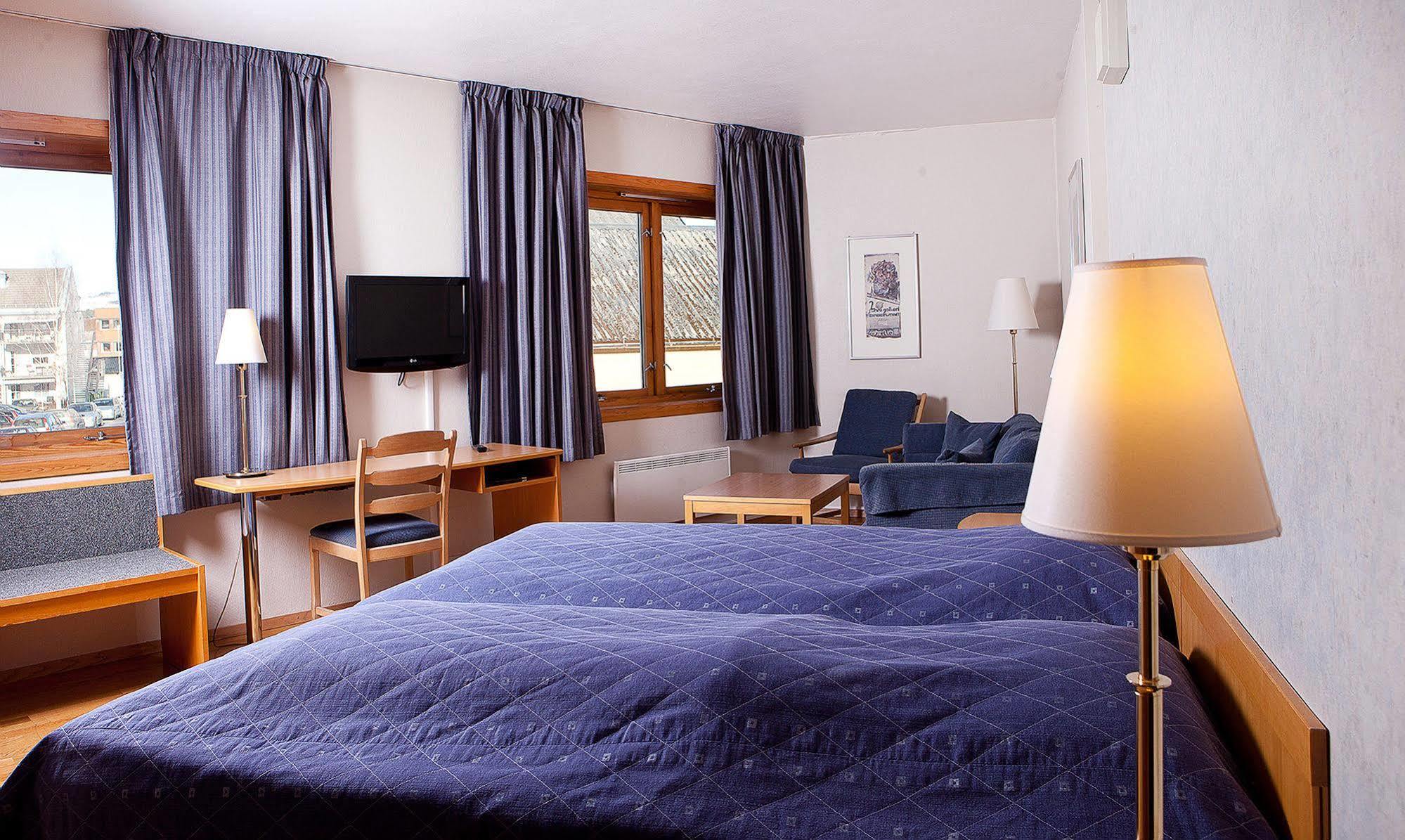 Verdal Hotell Verdalsora Buitenkant foto